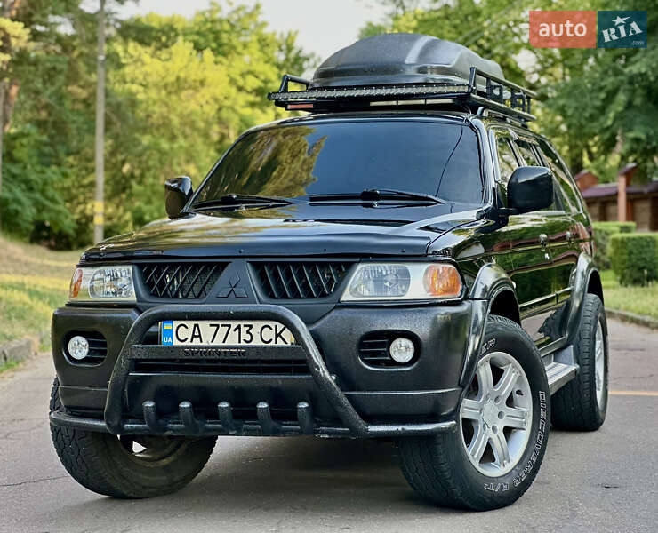 Внедорожник / Кроссовер Mitsubishi Pajero 2006 в 
