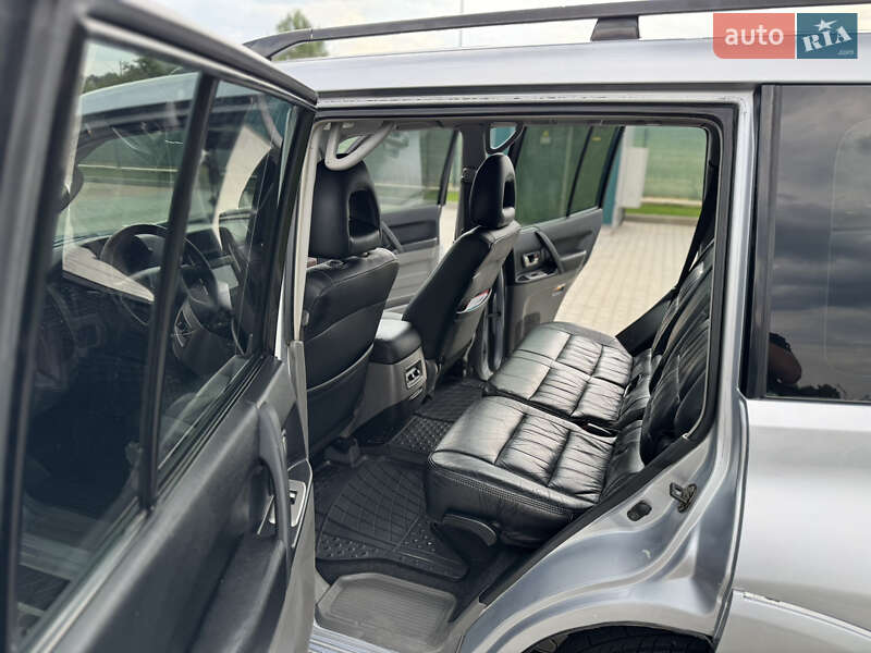 Позашляховик / Кросовер Mitsubishi Pajero 2005 в Вінниці