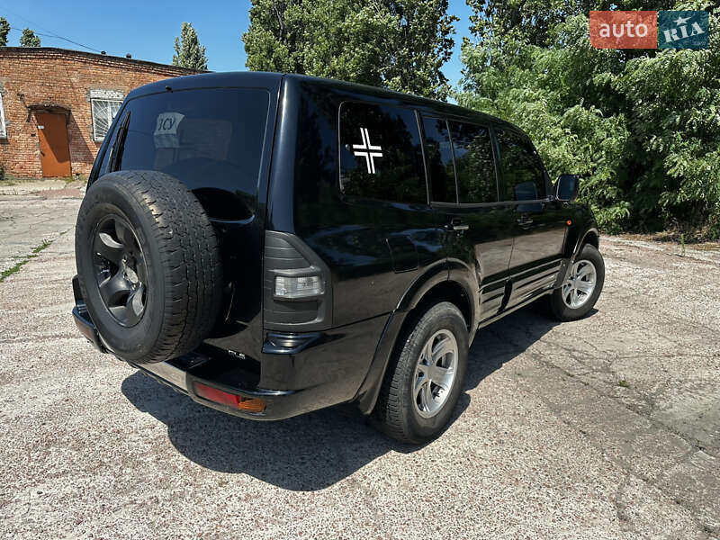 Внедорожник / Кроссовер Mitsubishi Pajero 2000 в Киеве