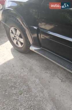 Внедорожник / Кроссовер Mitsubishi Pajero 2007 в 