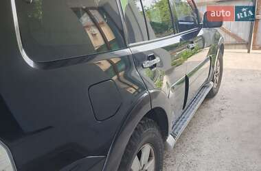 Внедорожник / Кроссовер Mitsubishi Pajero 2007 в 