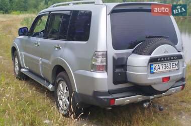 Внедорожник / Кроссовер Mitsubishi Pajero 2007 в 
