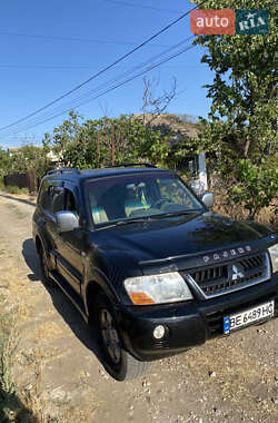 Внедорожник / Кроссовер Mitsubishi Pajero 2006 в Николаеве
