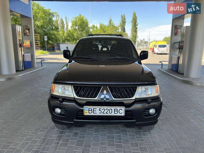 Позашляховик / Кросовер Mitsubishi Pajero 2007 в Миколаєві
