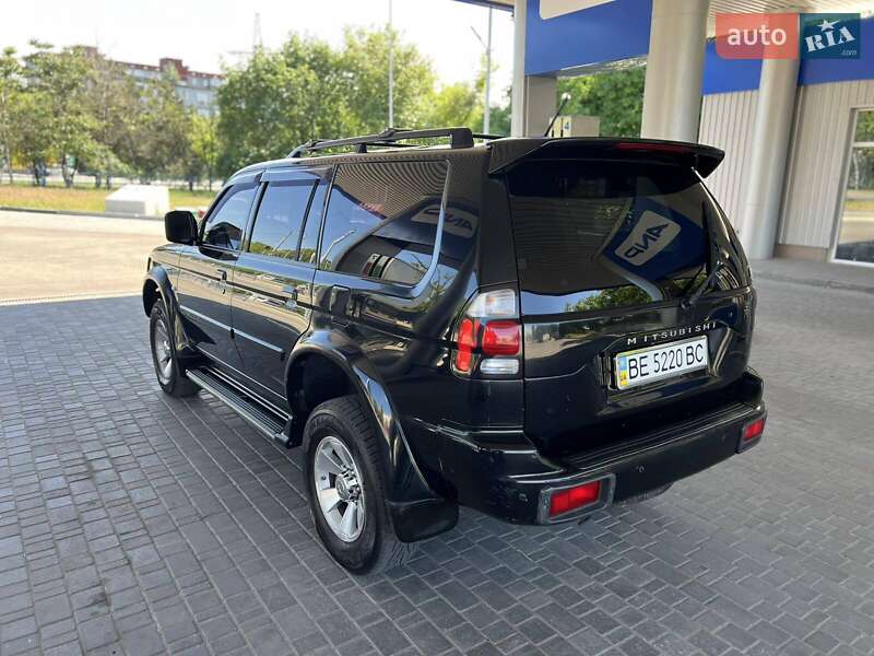 Позашляховик / Кросовер Mitsubishi Pajero 2007 в Миколаєві