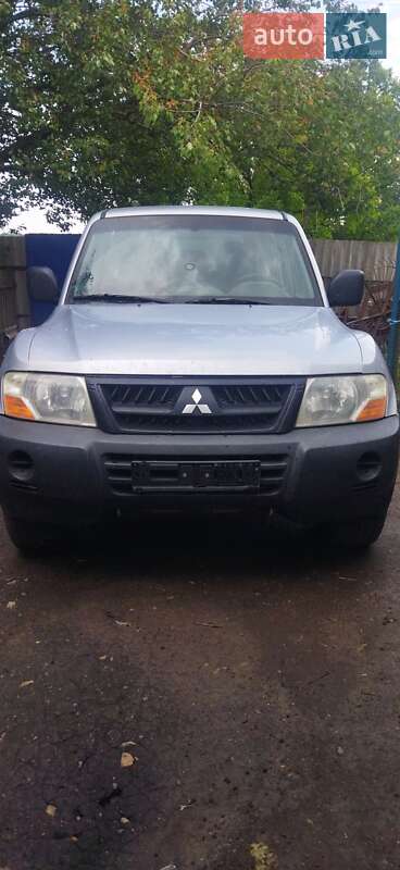 Внедорожник / Кроссовер Mitsubishi Pajero 2004 в Александровке