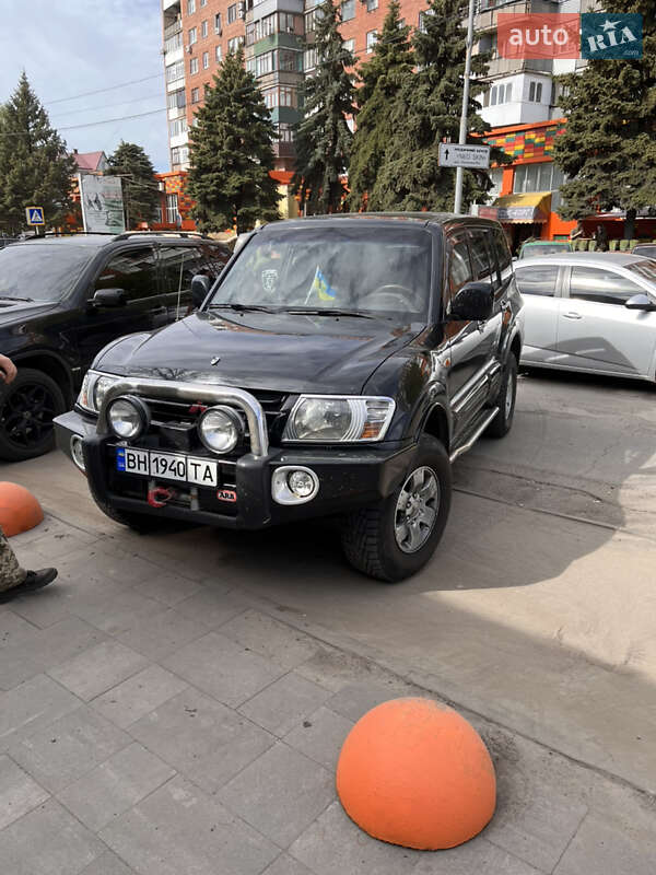 Внедорожник / Кроссовер Mitsubishi Pajero 2001 в Одессе