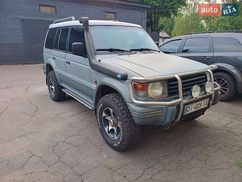 Mitsubishi Pajero 1996