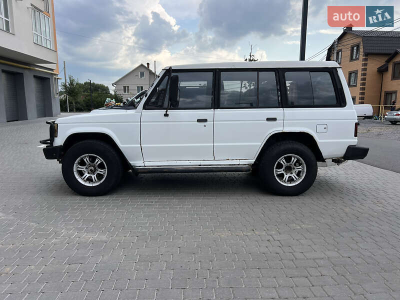 Позашляховик / Кросовер Mitsubishi Pajero 1988 в Вінниці