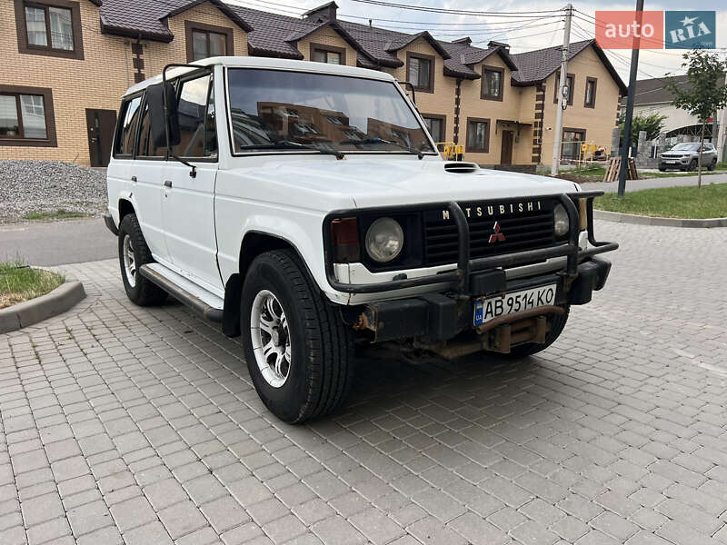 Позашляховик / Кросовер Mitsubishi Pajero 1988 в Вінниці