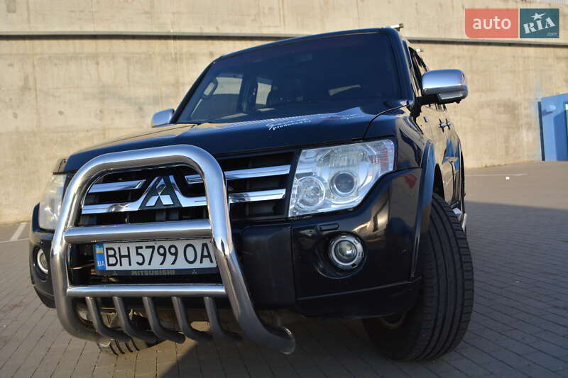 Внедорожник / Кроссовер Mitsubishi Pajero 2007 в Одессе