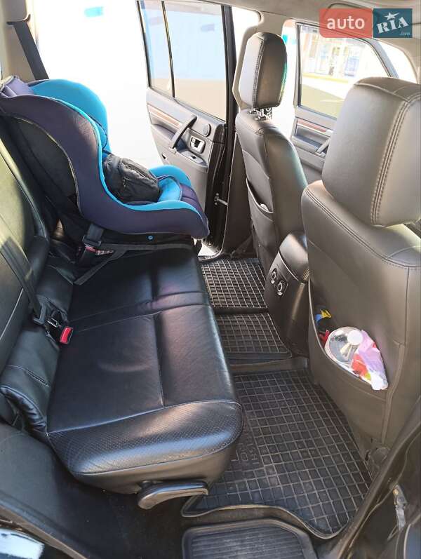 Внедорожник / Кроссовер Mitsubishi Pajero 2007 в Одессе фото 3 Внедорожник / Кроссовер Mitsubishi Pajero 2007 в Одессе