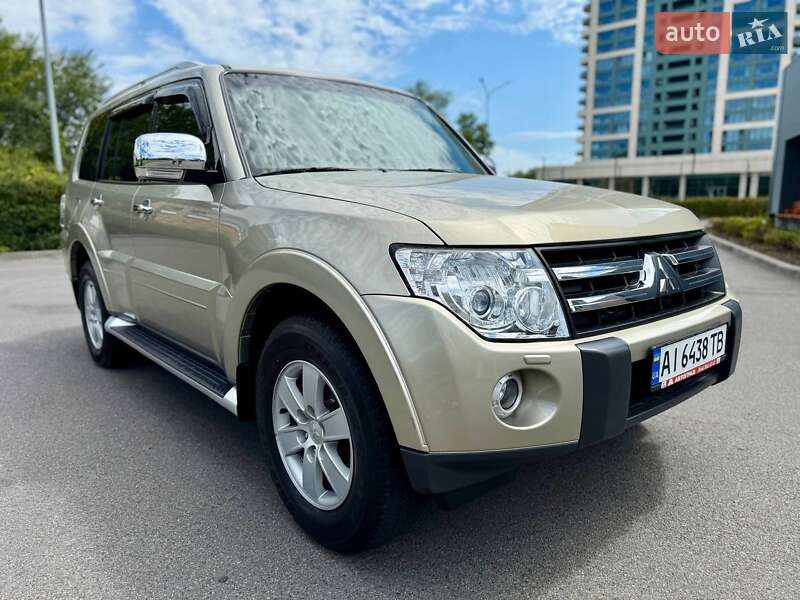 Позашляховик / Кросовер Mitsubishi Pajero 2008 в Дніпрі