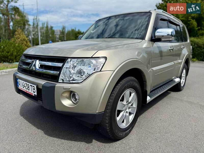 Позашляховик / Кросовер Mitsubishi Pajero 2008 в Дніпрі