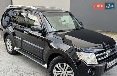 Позашляховик / Кросовер Mitsubishi Pajero 2007 в Дубні