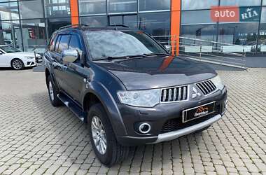 Позашляховик / Кросовер Mitsubishi Pajero 2011 в Львові