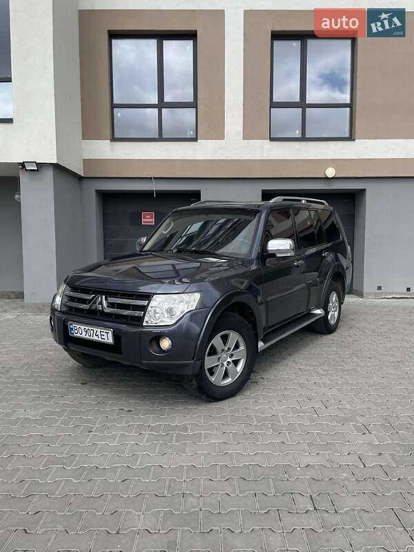 Mitsubishi Pajero 2007