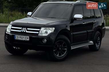 Внедорожник / Кроссовер Mitsubishi Pajero 2007 в Чернигове