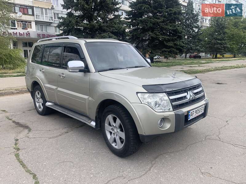 Mitsubishi Pajero 2008