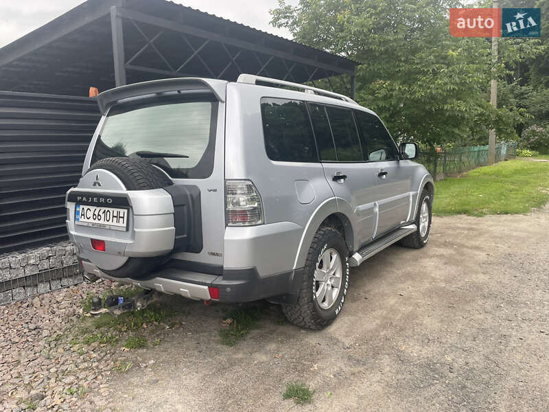 Внедорожник / Кроссовер Mitsubishi Pajero 2008 в Владимире