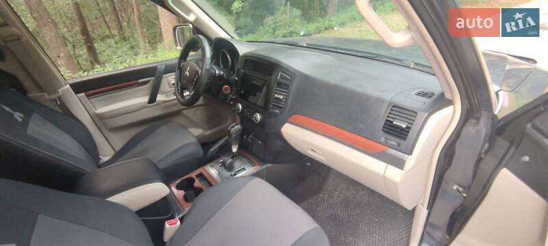 Внедорожник / Кроссовер Mitsubishi Pajero 2007 в Нетешине