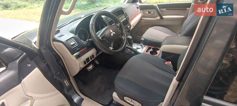 Внедорожник / Кроссовер Mitsubishi Pajero 2007 в Нетешине