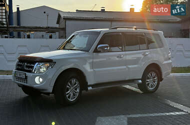 Позашляховик / Кросовер Mitsubishi Pajero 2012 в Дніпрі