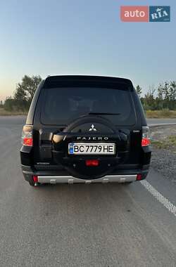 Позашляховик / Кросовер Mitsubishi Pajero 2007 в Львові
