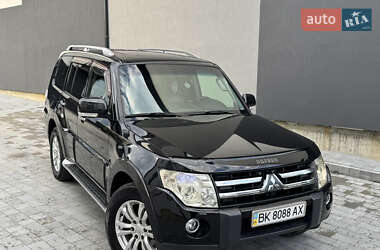 Внедорожник / Кроссовер Mitsubishi Pajero 2007 в Ровно