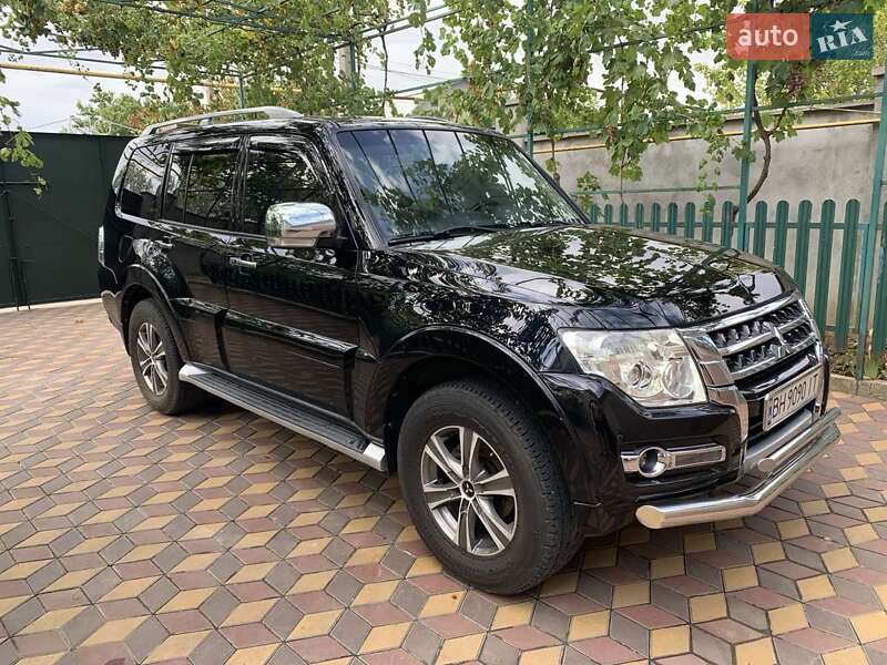 Внедорожник / Кроссовер Mitsubishi Pajero 2007 в Одессе