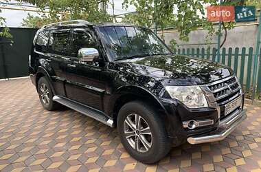Внедорожник / Кроссовер Mitsubishi Pajero 2007 в 