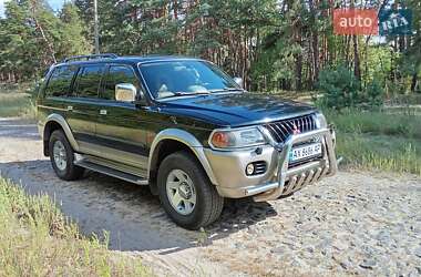 Внедорожник / Кроссовер Mitsubishi Pajero 2002 в 