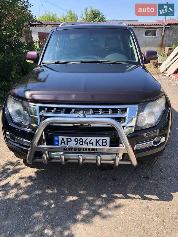 Внедорожник / Кроссовер Mitsubishi Pajero 2008 в 