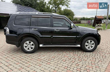 Внедорожник / Кроссовер Mitsubishi Pajero 2008 в 