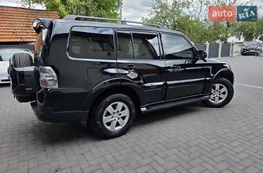 Внедорожник / Кроссовер Mitsubishi Pajero 2007 в 