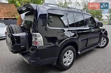 Внедорожник / Кроссовер Mitsubishi Pajero 2007 в 