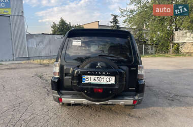 Внедорожник / Кроссовер Mitsubishi Pajero 2008 в 