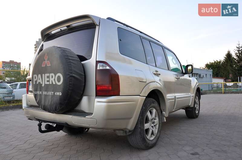 Внедорожник / Кроссовер Mitsubishi Pajero 2006 в Львове