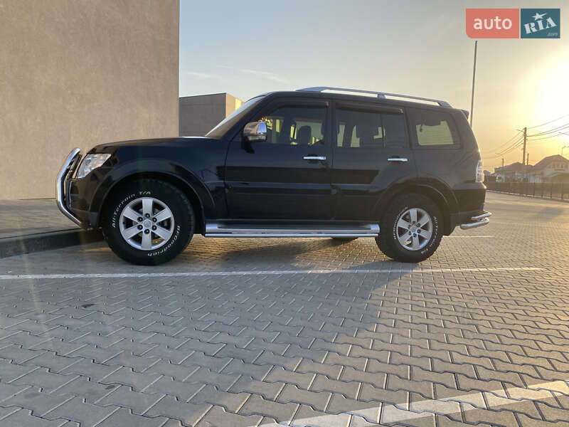 Позашляховик / Кросовер Mitsubishi Pajero 2007 в Калуші фото 4 Позашляховик / Кросовер Mitsubishi Pajero 2007 в Калуші