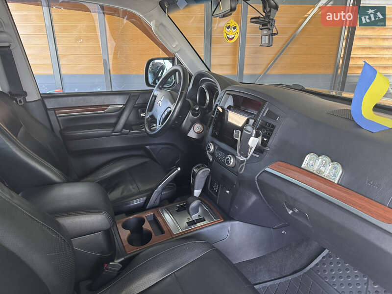 Позашляховик / Кросовер Mitsubishi Pajero 2008 в Чернігові фото 2 Позашляховик / Кросовер Mitsubishi Pajero 2008 в Чернігові