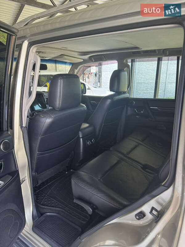 Позашляховик / Кросовер Mitsubishi Pajero 2008 в Чернігові фото 6 Позашляховик / Кросовер Mitsubishi Pajero 2008 в Чернігові