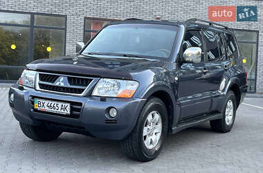 Внедорожник / Кроссовер Mitsubishi Pajero 2007 в 