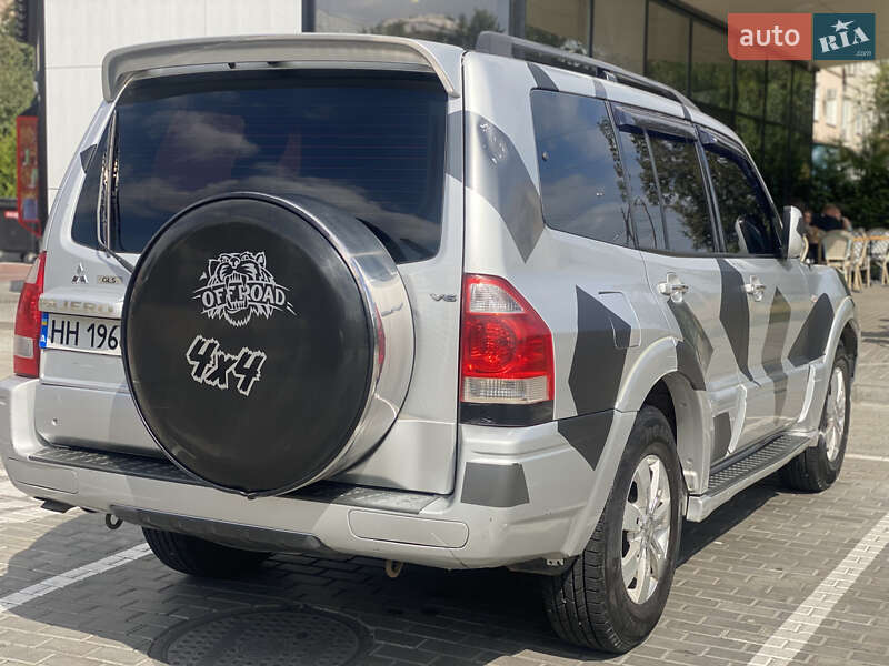 Внедорожник / Кроссовер Mitsubishi Pajero 2003 в Черкассах