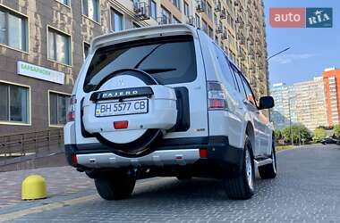 Внедорожник / Кроссовер Mitsubishi Pajero 2008 в Одессе