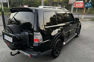 Внедорожник / Кроссовер Mitsubishi Pajero 2008 в 