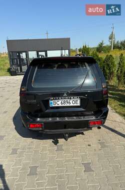 Внедорожник / Кроссовер Mitsubishi Pajero 2007 в 