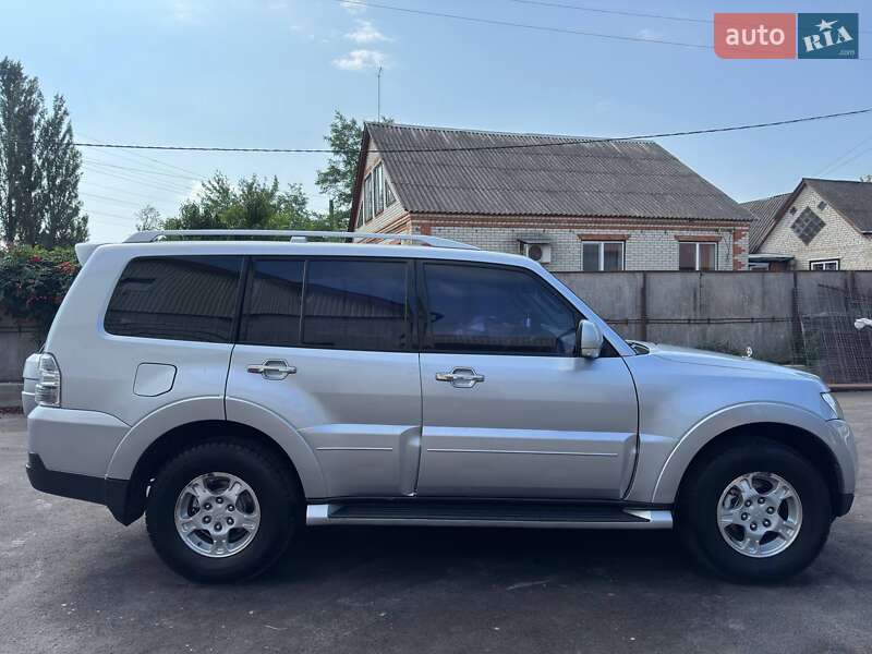 Внедорожник / Кроссовер Mitsubishi Pajero 2008 в Ахтырке