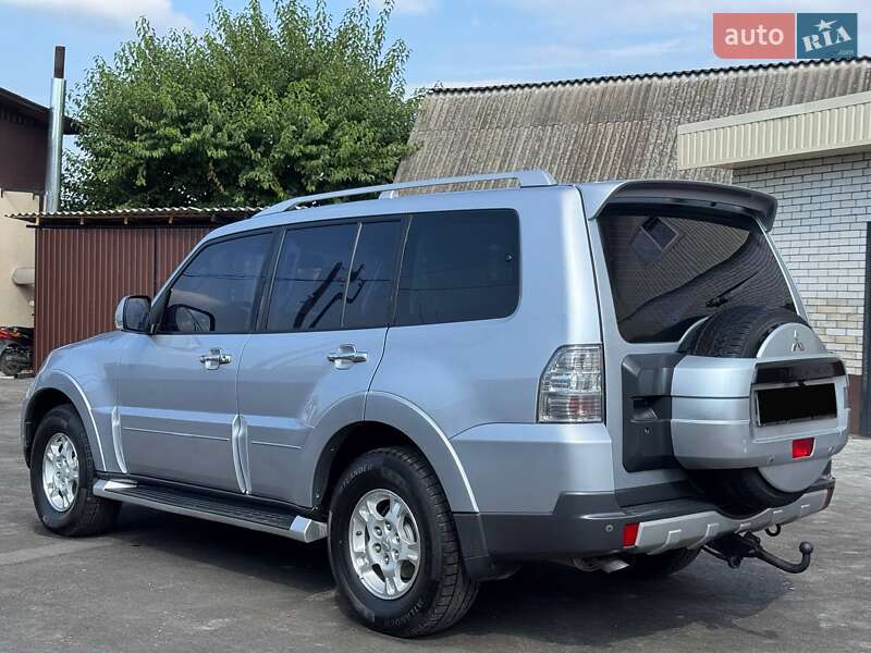 Внедорожник / Кроссовер Mitsubishi Pajero 2008 в Ахтырке