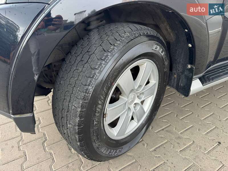 Внедорожник / Кроссовер Mitsubishi Pajero 2007 в Киеве