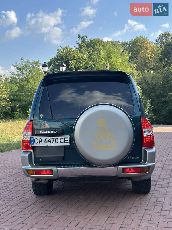 Внедорожник / Кроссовер Mitsubishi Pajero 2000 в Каневе